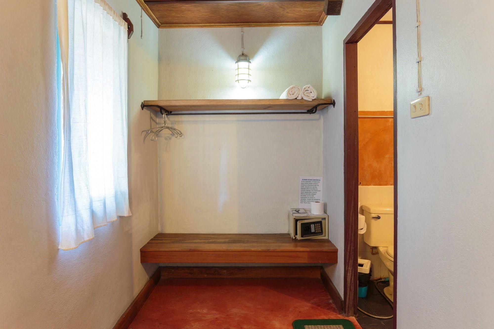 Free House Bungalow