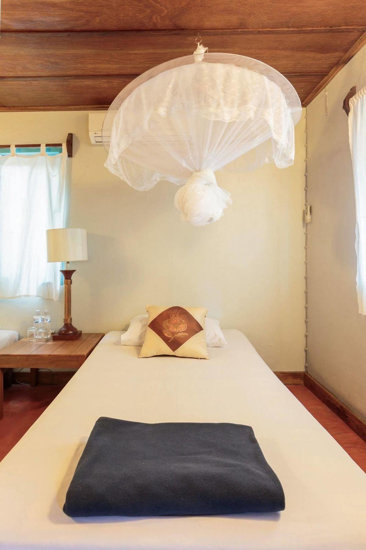 Resort Free House Bungalow